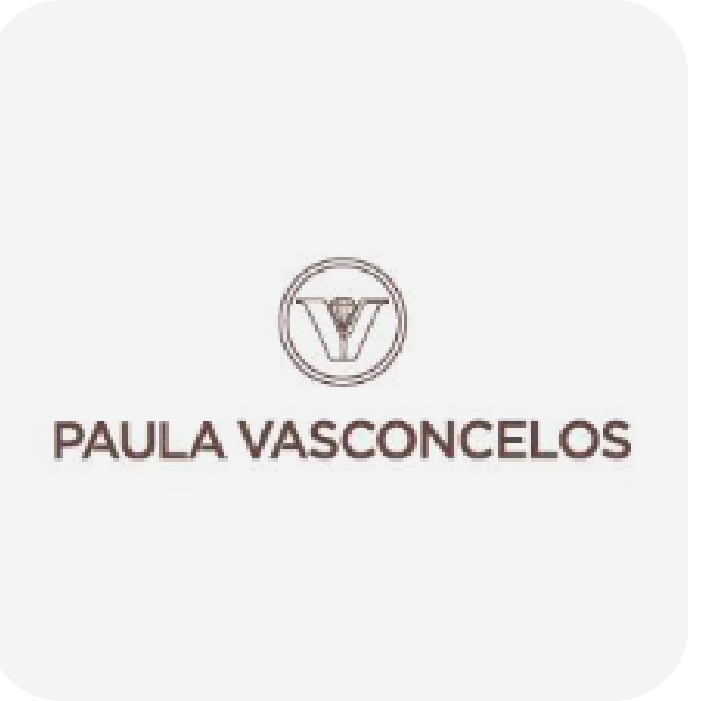 Dra. Paula Vasconcelos